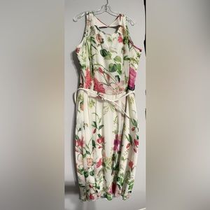 Danny & Nicole Dress Size 16